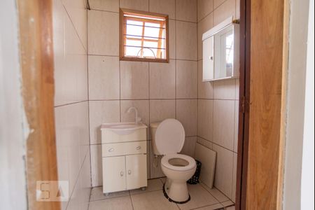Banheiro suíte  de casa para alugar com 3 quartos, 90m² em Mathias Velho, Canoas