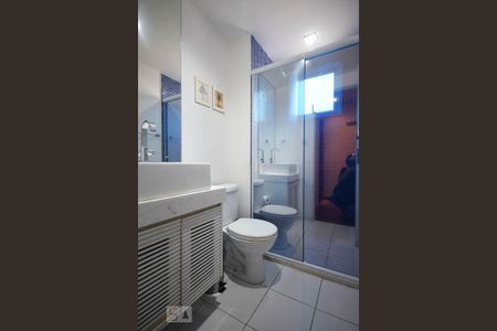 Apartamento para alugar com 83m², 2 quartos e 2 vagasBanheiro