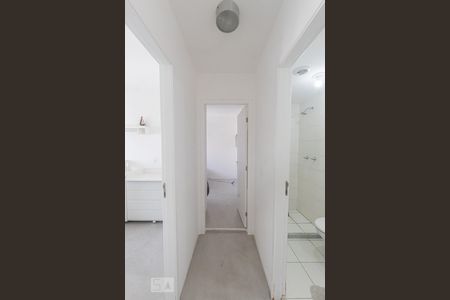 Corredor de apartamento à venda com 2 quartos, 49m² em Sítio da Figueira, São Paulo