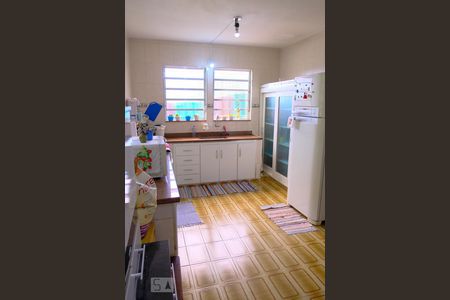 Casa à venda com 170m², 3 quartos e 2 vagasCozinha