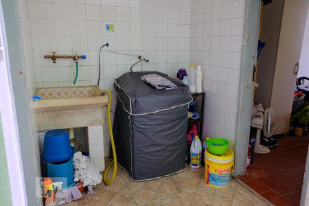 Casa à venda com 170m², 3 quartos e 2 vagasLavanderia