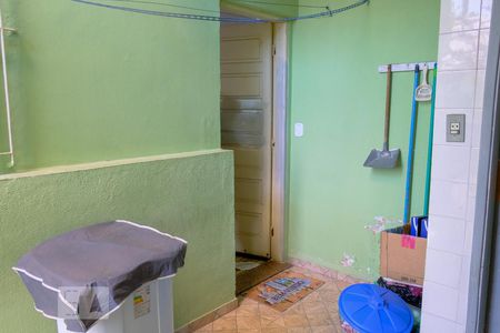 Casa à venda com 170m², 3 quartos e 2 vagasLavanderia