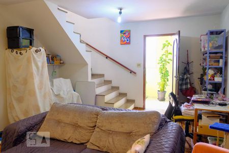 Casa à venda com 170m², 3 quartos e 2 vagasSala