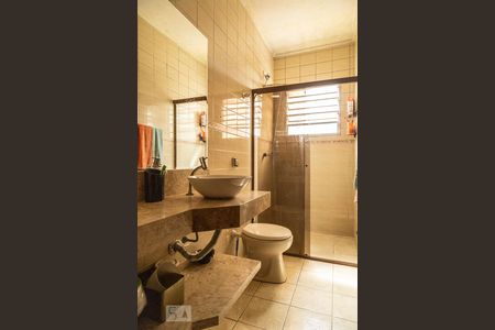 Casa à venda com 278m², 6 quartos e 4 vagasBanheiro