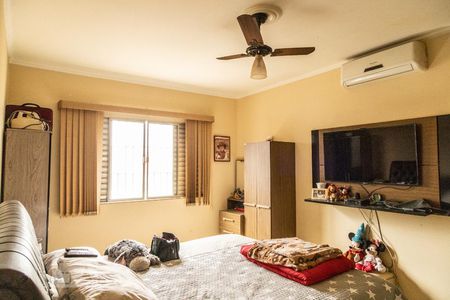 Casa à venda com 278m², 6 quartos e 4 vagasQuarto 2