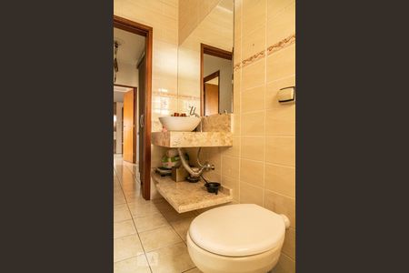 Casa à venda com 278m², 6 quartos e 4 vagasBanheiro