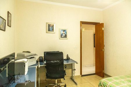 Casa à venda com 278m², 6 quartos e 4 vagasQuarto 3