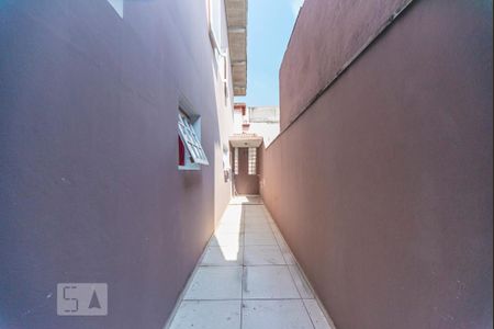 Casa para alugar com 225m², 4 quartos e 5 vagas Casa para alugar com 225m², 4 quartos e 5 vagasQuintal Lateral