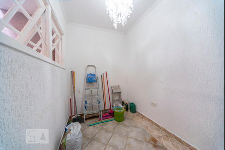 Casa para alugar com 225m², 4 quartos e 5 vagas Casa para alugar com 225m², 4 quartos e 5 vagasQuarto de Serviço
