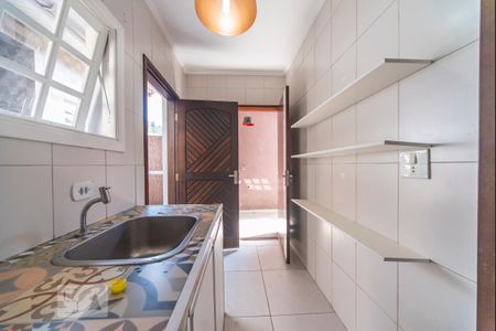 Casa para alugar com 225m², 4 quartos e 5 vagas Casa para alugar com 225m², 4 quartos e 5 vagasÁrea de Serviço