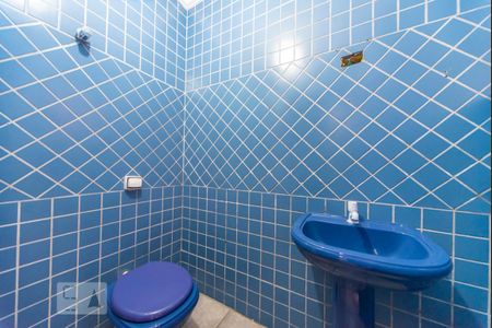 Casa para alugar com 225m², 4 quartos e 5 vagas Casa para alugar com 225m², 4 quartos e 5 vagasBanheiro de Serviço
