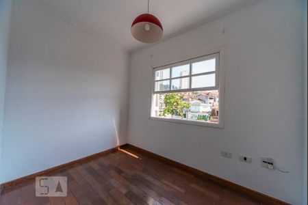 Casa para alugar com 225m², 4 quartos e 5 vagas Casa para alugar com 225m², 4 quartos e 5 vagasQuarto 1
