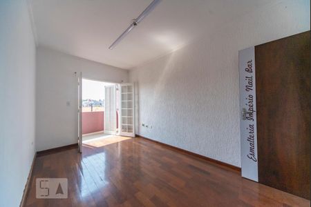 Casa para alugar com 225m², 4 quartos e 5 vagas Casa para alugar com 225m², 4 quartos e 5 vagasQuarto 3