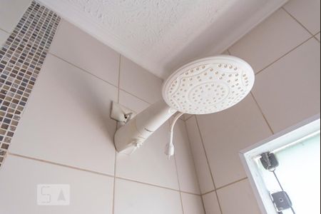 Casa para alugar com 225m², 4 quartos e 5 vagas Casa para alugar com 225m², 4 quartos e 5 vagasChuveiro