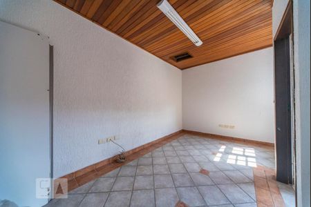Casa para alugar com 225m², 4 quartos e 5 vagas Casa para alugar com 225m², 4 quartos e 5 vagasSala de TV