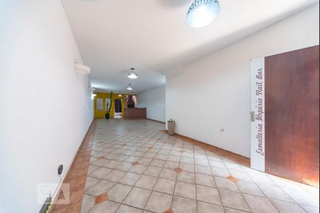 Garagem  de casa à venda com 4 quartos, 225m² em Jardim Sílvia, Santo André
