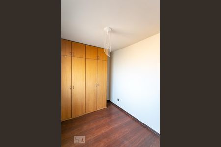 Apartamento à venda com 3 quartos, 68m² em Sagrada Família, Belo Horizonte