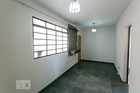 Apartamento à venda com 3 quartos, 68m² em Sagrada Família, Belo Horizonte
