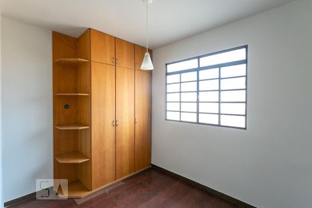 Apartamento à venda com 3 quartos, 68m² em Sagrada Família, Belo Horizonte