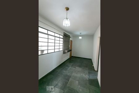 Apartamento à venda com 3 quartos, 68m² em Sagrada Família, Belo Horizonte