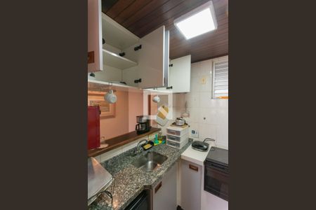 Apartamento para alugar com 44m², 1 quarto e 1 vaga Apartamento para alugar com 44m², 1 quarto e 1 vagaCozinha - Armários