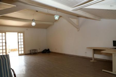 Casa à venda com 400m², 3 quartos e 2 vagasSala de TV