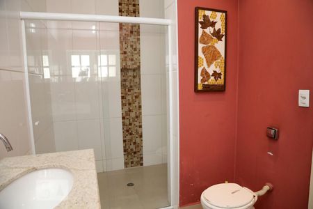 Casa à venda com 400m², 3 quartos e 2 vagasBanheiro da Suíte