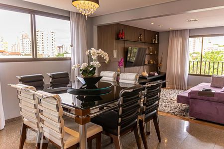 Sala de Estar de apartamento à venda com 4 quartos, 240m² em Jardim da Saúde, São Paulo