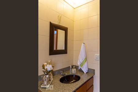 Apartamento à venda com 240m², 4 quartos e 3 vagasBanheiro