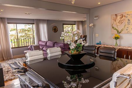 Sala de Estar de apartamento à venda com 4 quartos, 240m² em Jardim da Saúde, São Paulo