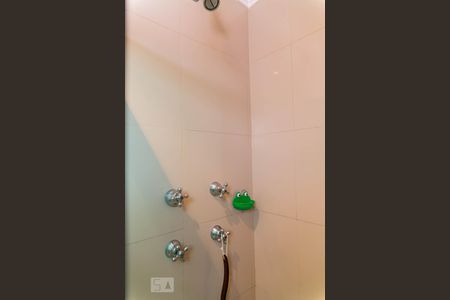 Apartamento à venda com 250m², 4 quartos e 3 vagasBanheiro da Suíte 1