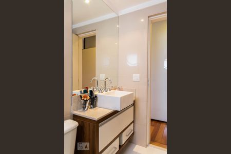 Apartamento à venda com 250m², 4 quartos e 3 vagasBanheiro da Suíte 1