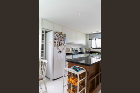 Apartamento à venda com 250m², 4 quartos e 3 vagasCozinha