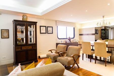 Sala de apartamento à venda com 4 quartos, 250m² em Aclimação, São Paulo