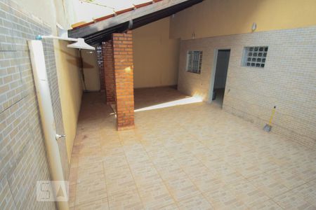 Casa para alugar com 200m², 3 quartos e 4 vagas Casa para alugar com 200m², 3 quartos e 4 vagasÁrea comum