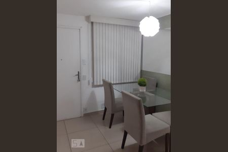 Sala de apartamento para alugar com 2 quartos, 50m² em Taquara, Rio de Janeiro