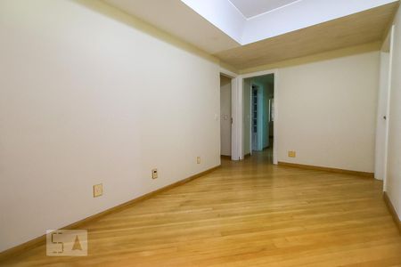 Casa à venda com 1118m², 4 quartos e 8 vagasSala 2