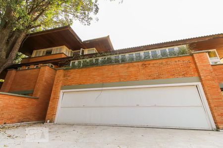 Casa à venda com 1118m², 4 quartos e 8 vagasFachada