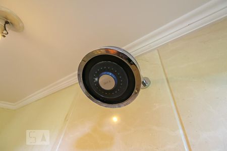 Casa à venda com 1118m², 4 quartos e 8 vagasChuveiro