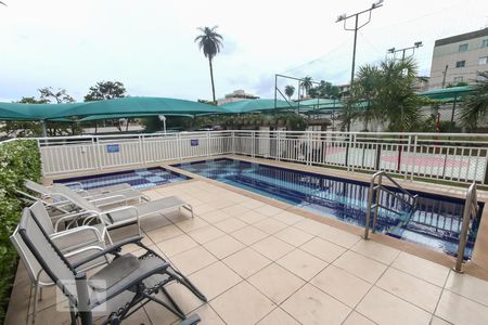Apartamento para alugar com 65m², 3 quartos e 2 vagasÁrea comum - Piscina