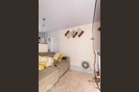 Sala de casa para alugar com 2 quartos, 45m² em Jardim Aurora, São Paulo