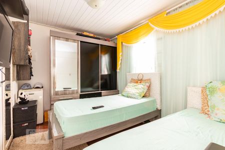 Quarto 1 de casa para alugar com 2 quartos, 45m² em Jardim Aurora, São Paulo
