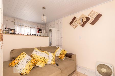 Sala de casa para alugar com 2 quartos, 45m² em Jardim Aurora, São Paulo