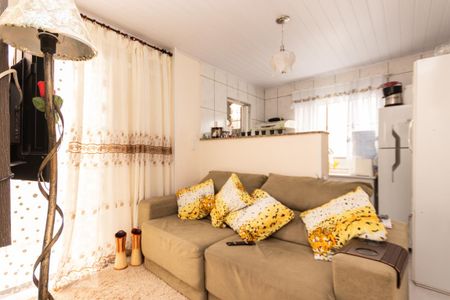 Sala de casa para alugar com 2 quartos, 45m² em Jardim Aurora, São Paulo