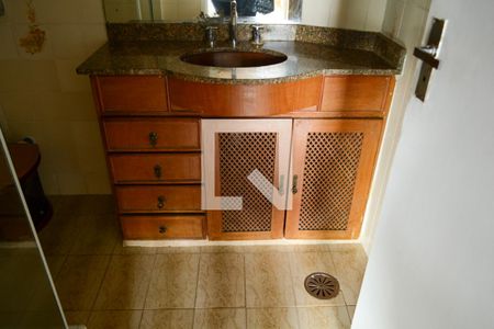 Apartamento para alugar com 57m², 2 quartos e sem vaga Apartamento para alugar com 57m², 2 quartos e sem vagaBanheiro