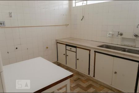 Casa à venda com 700m², 4 quartos e 1 vagaCozinha