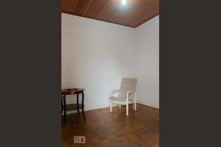 Casa à venda com 700m², 4 quartos e 1 vagaQuarto de Serviço 1