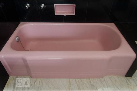 Casa à venda com 700m², 4 quartos e 1 vagaBanheiro