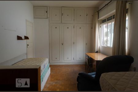 Casa à venda com 700m², 4 quartos e 1 vagaSuíte