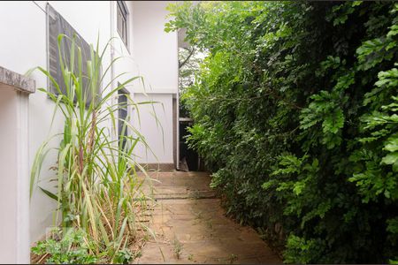 Casa à venda com 700m², 4 quartos e 1 vagaQuintal